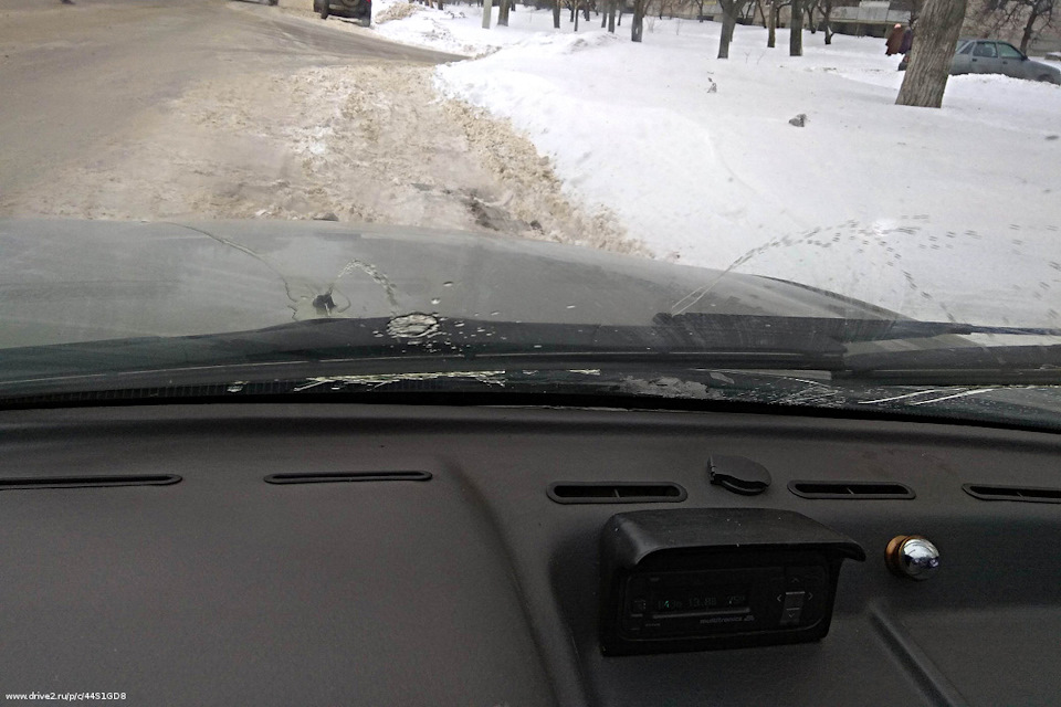 Брызгалки лобового стекла дэу нексия. R4AAAgI8guA 960. Брызгалки лобового стекла дэу нексия фото. Брызгалки лобового стекла дэу нексия-R4AAAgI8guA 960. картинка Брызгалки лобового стекла дэу нексия. картинка R4AAAgI8guA 960. В давние-давние времена стояли в этой тачке веерные форсунки. Я почти сразу сменил штатные струйные форсунки, потому что они – фуфло. Веерные форсунки распыляют жидкость по стеклу гораздо лучше.