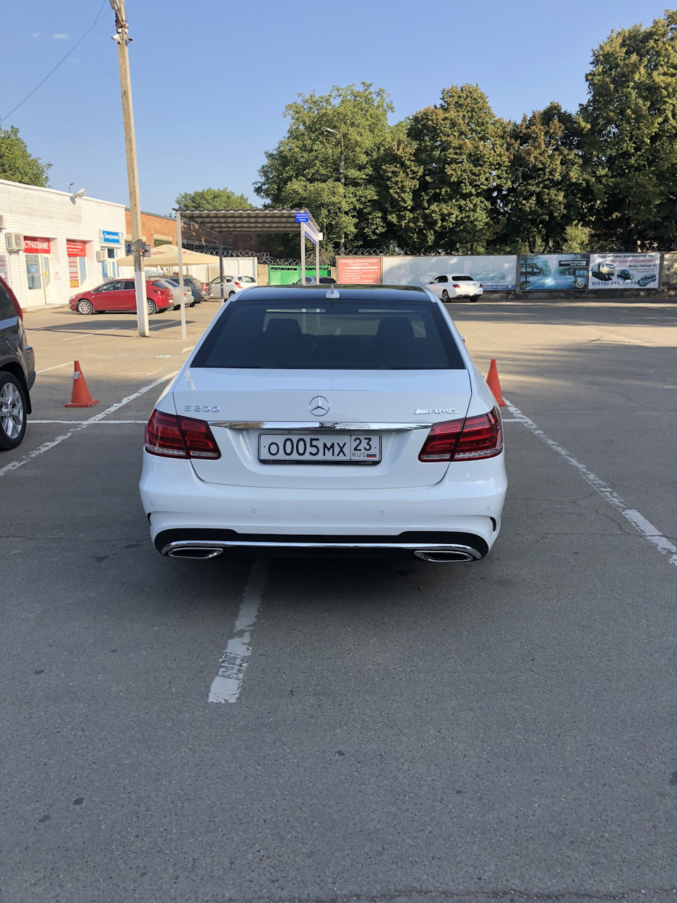 Повесил свои родные номера) — Mercedes-Benz E-class (W212), 2 л, 2013 года  | фотография | DRIVE2