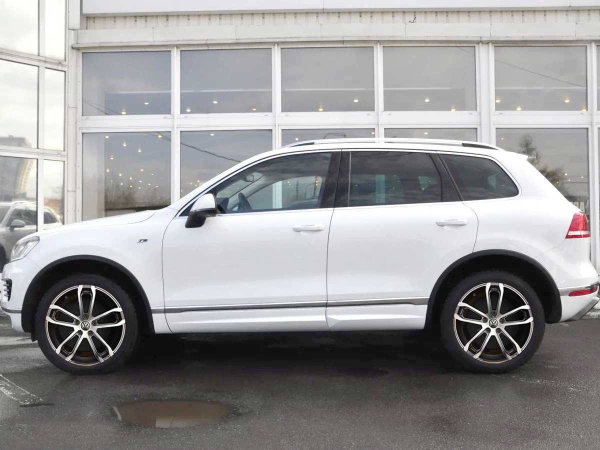 Литье туарег. VW Touareg r21. Volkswagen Touareg на дисках r22. Touareg Hamann r20. Touareg NF r22.