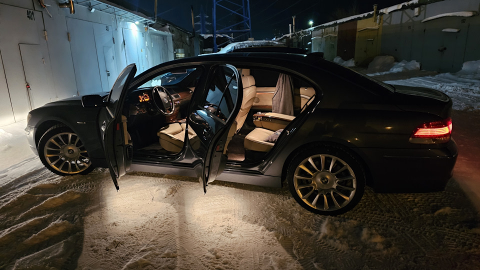 Фото в бортжурнале BMW 7 series (E65/E66)