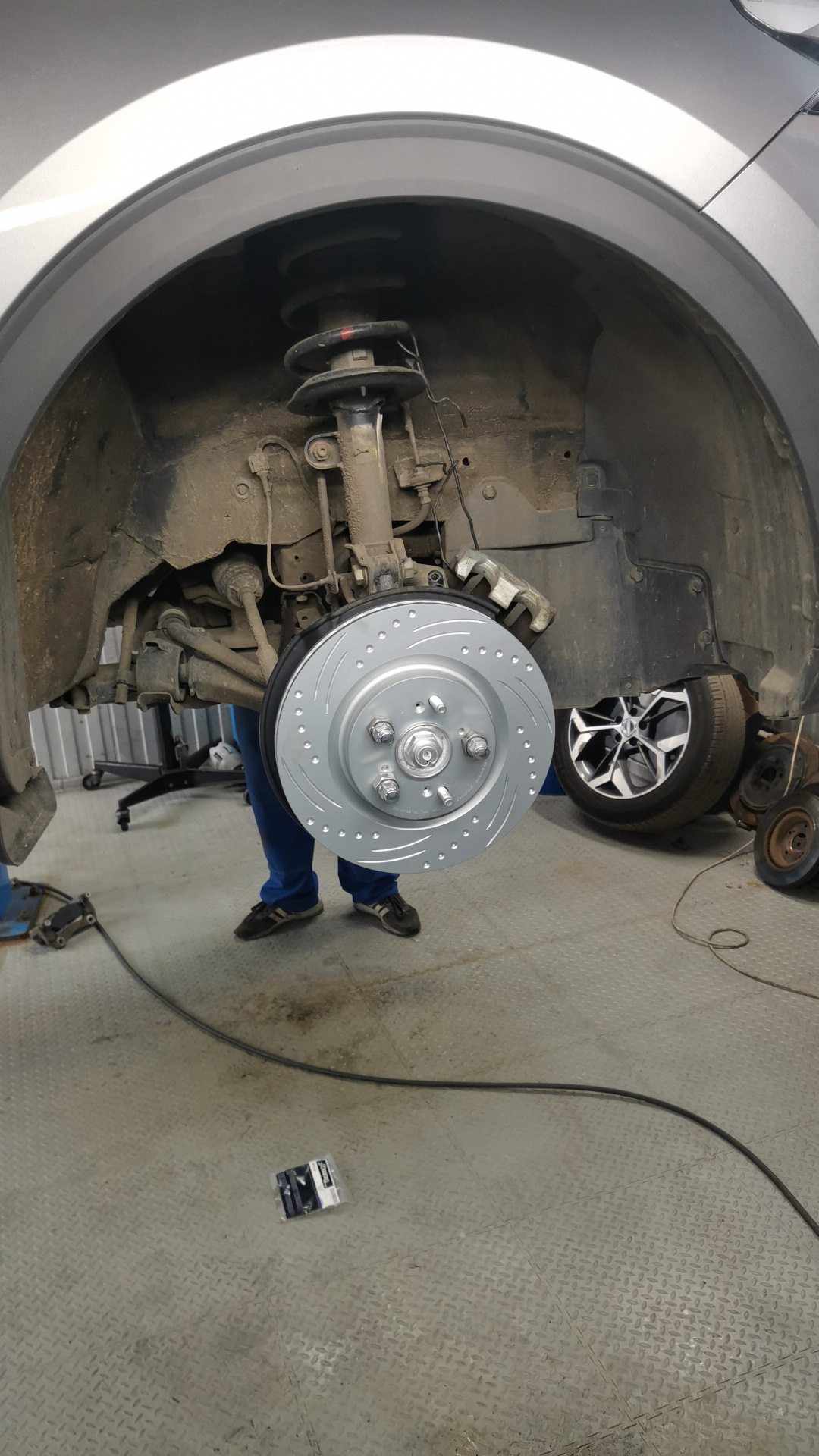 Диски тормозные и колодки керамика от компании Бреннор — Haval F7x, 2 л ...