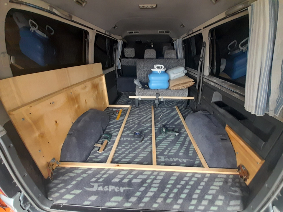 Жилой модуль в делику — Mitsubishi Delica (P35W), 2,7 л., 1993 года ...