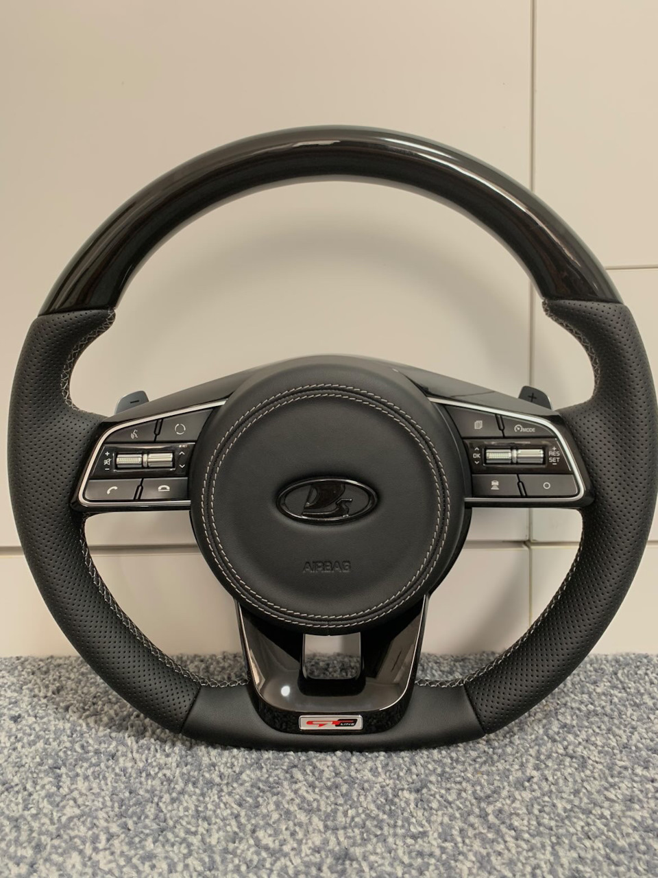 Новый руль на приору от kia sportage gt — Lada Приора хэтчбек, 1,6 л ...