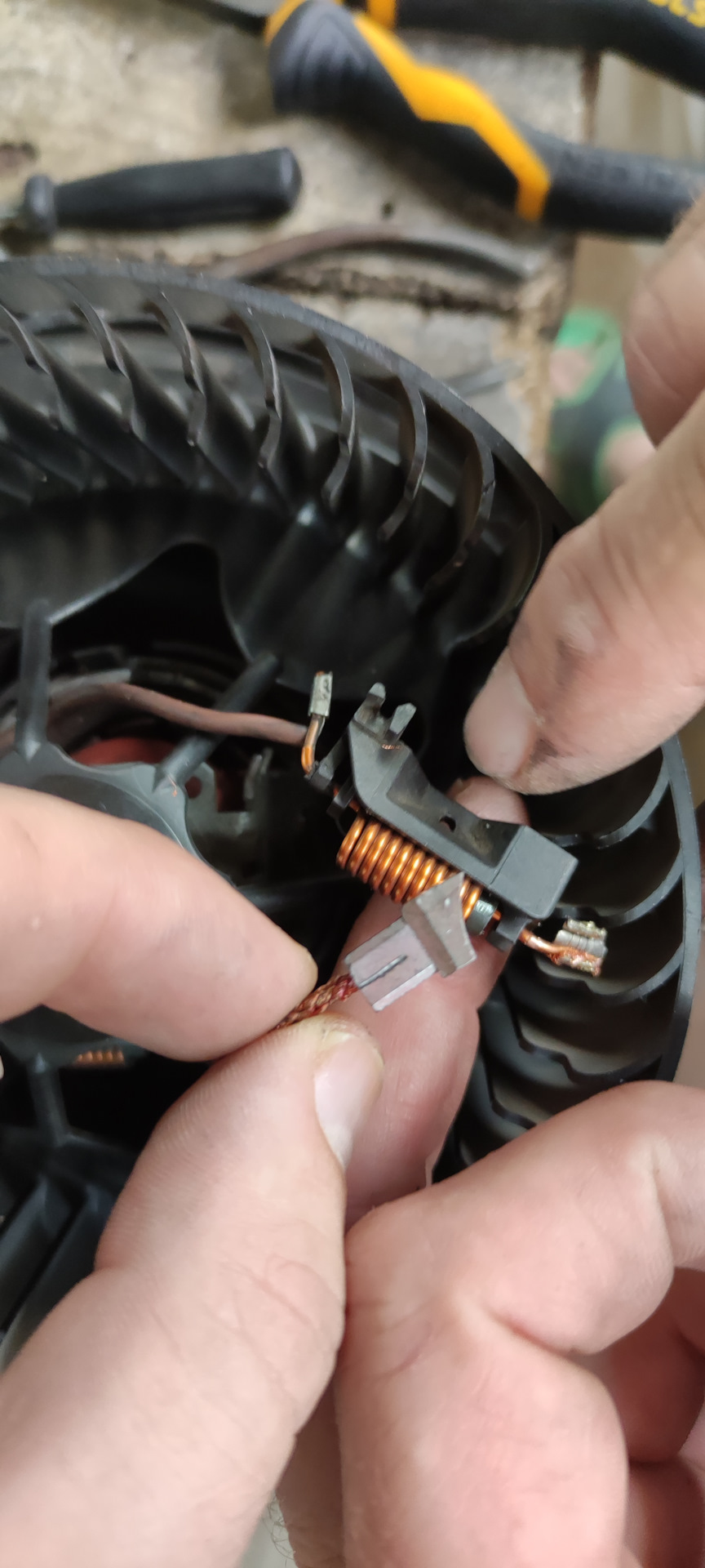 Щетки Моторчика Печки Октавия А7 Купить