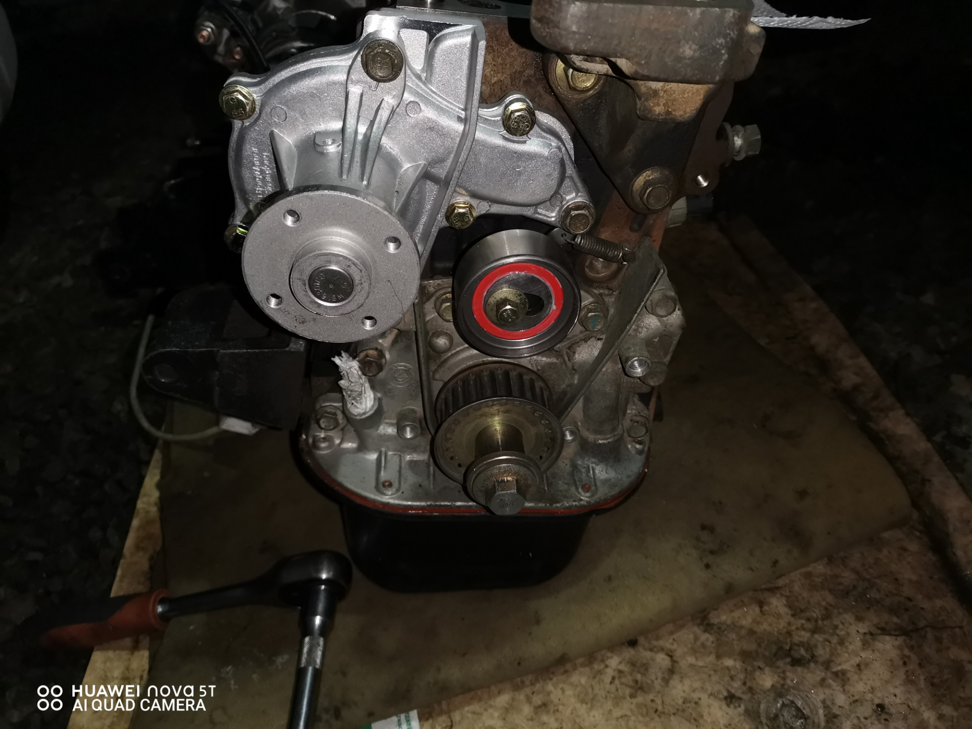 Помпа — Geely MK Cross, 1,5 л, 2013 года | запчасти | DRIVE2