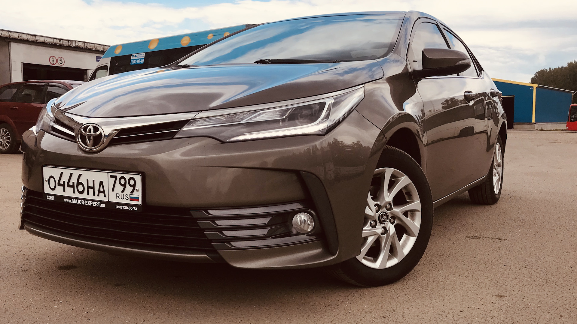 Toyota Corolla (160) 1.6 бензиновый 2017 | Не чЁ так на DRIVE2