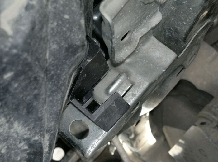 Ремкомплект креплений фар Т27 — Toyota Avensis III, 1,8 л, 2012 года ...