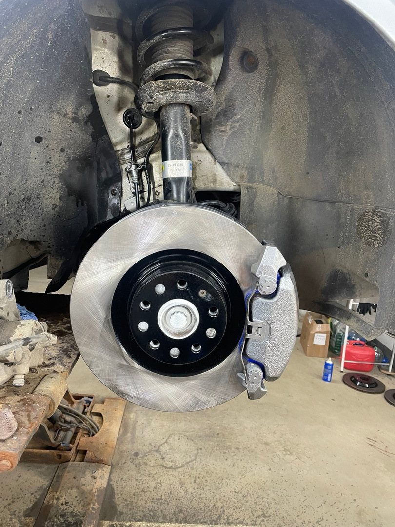 Новый суппорт Audi Q5 — Volkswagen Passat Variant (B6)