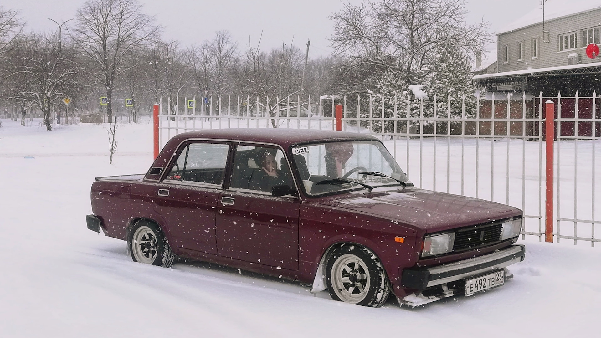 Lada 2105 1.3 бензиновый 1981 | Гранат 1300s на DRIVE2