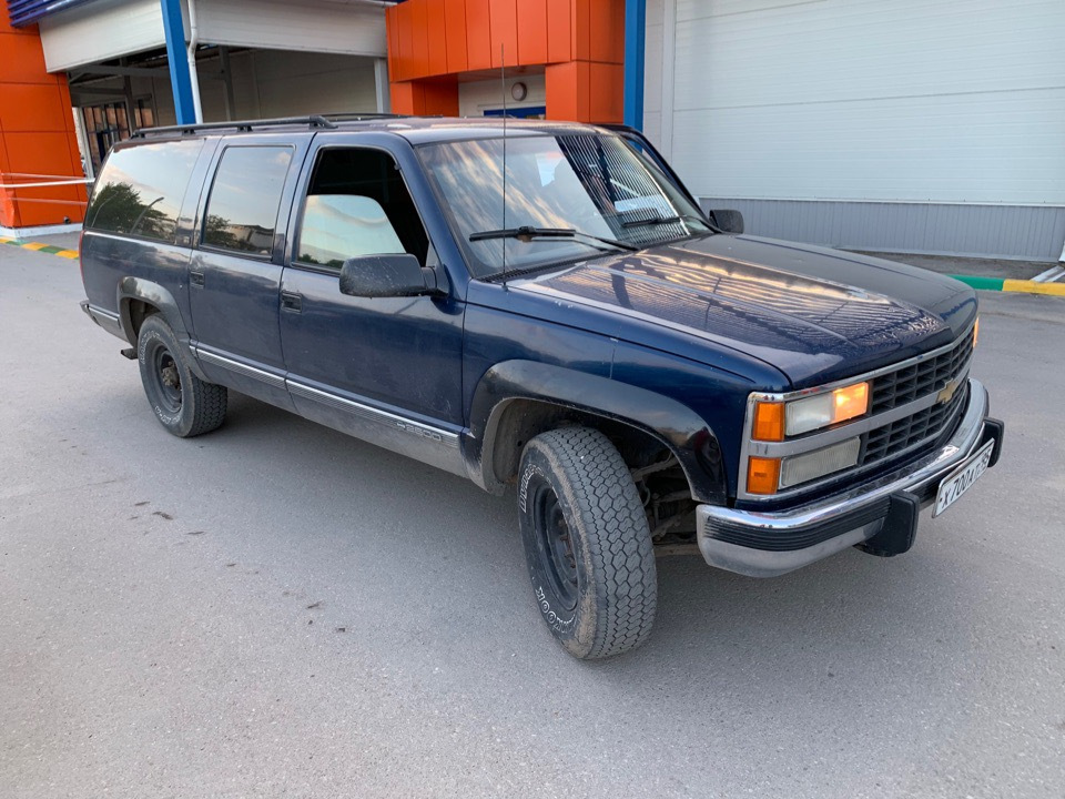 Chevrolet Suburban 9g