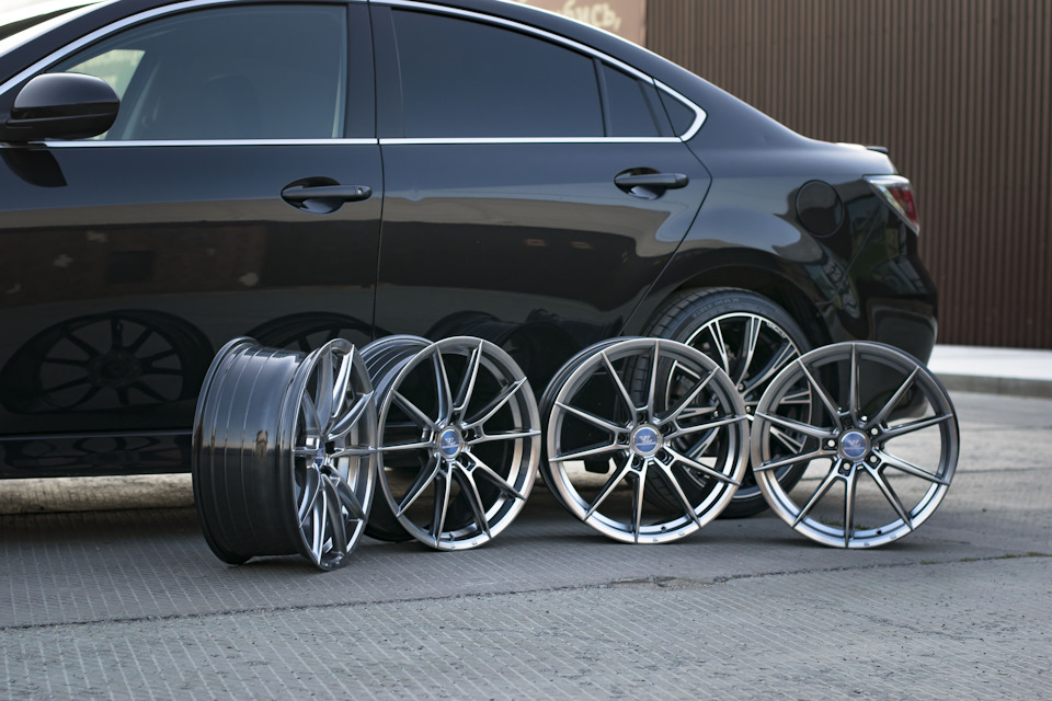 Mgディフュージョン HyperSilver # WeeLegend VL-01 R18 8J 5x114,3 ЕТ38 — Mazda 6