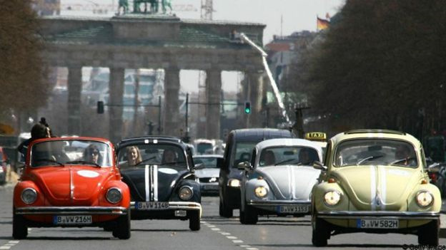 какая автокомпания занималась созданием народного автомобиля по поручению адольфа гитлера. Смотреть фото какая автокомпания занималась созданием народного автомобиля по поручению адольфа гитлера. Смотреть картинку какая автокомпания занималась созданием народного автомобиля по поручению адольфа гитлера. Картинка про какая автокомпания занималась созданием народного автомобиля по поручению адольфа гитлера. Фото какая автокомпания занималась созданием народного автомобиля по поручению адольфа гитлера