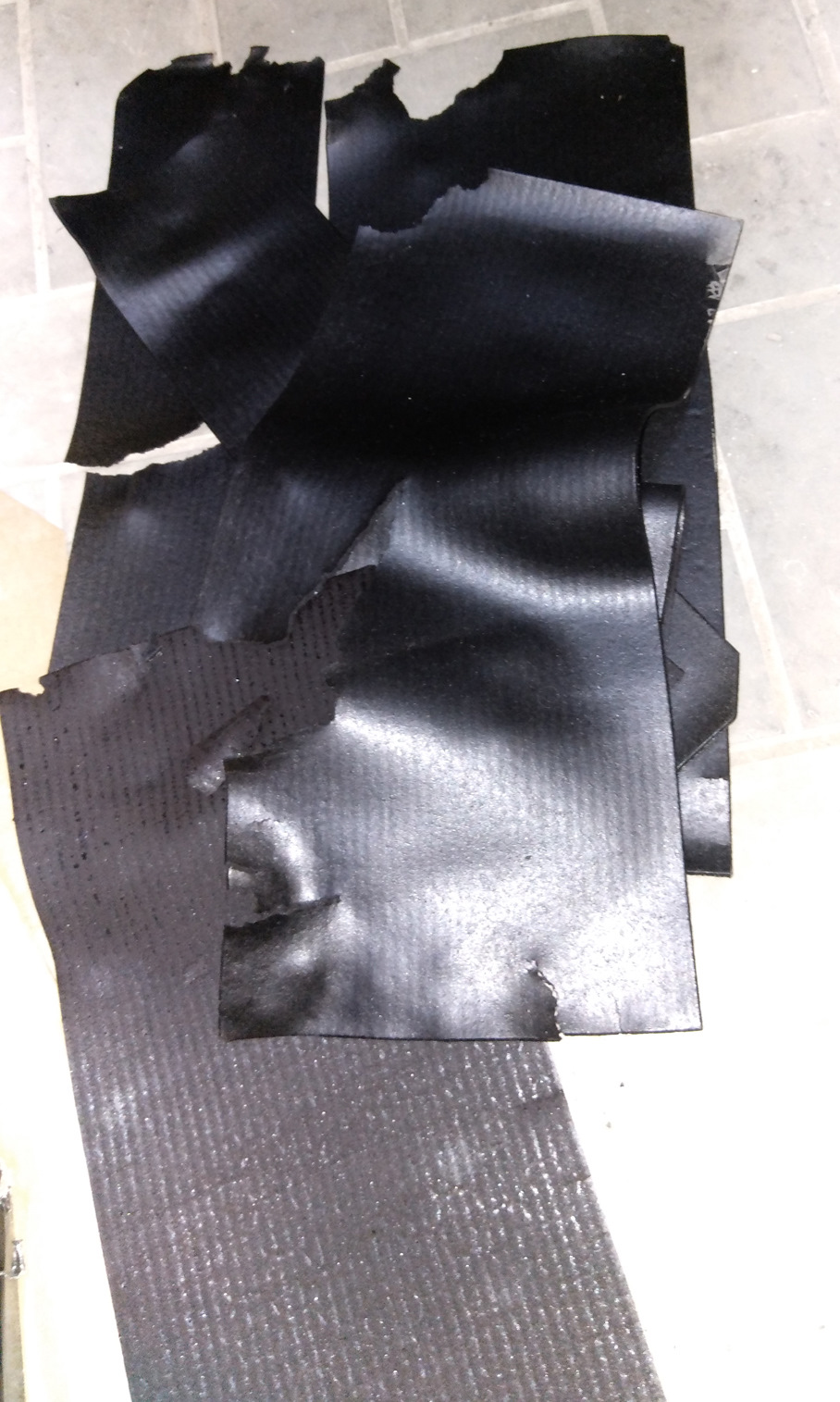 Один из кусов был всего с парой надрывов. А главное голыми руками )) — Opel Insignia (1G)