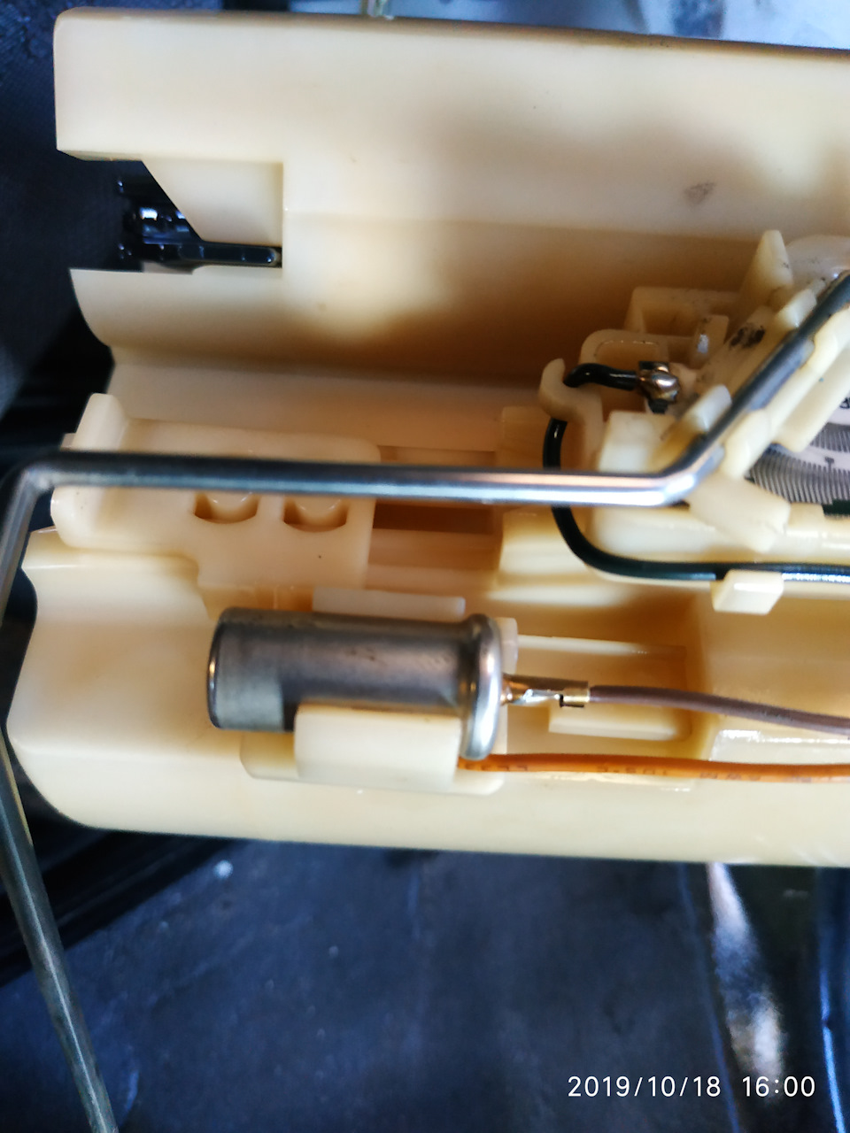 НЕ ГОРИТ ЛАМПА НИЗКОГО УРОВНЯ ТОПЛИВА — Chevrolet Lacetti Sedan, 1,8 л ...