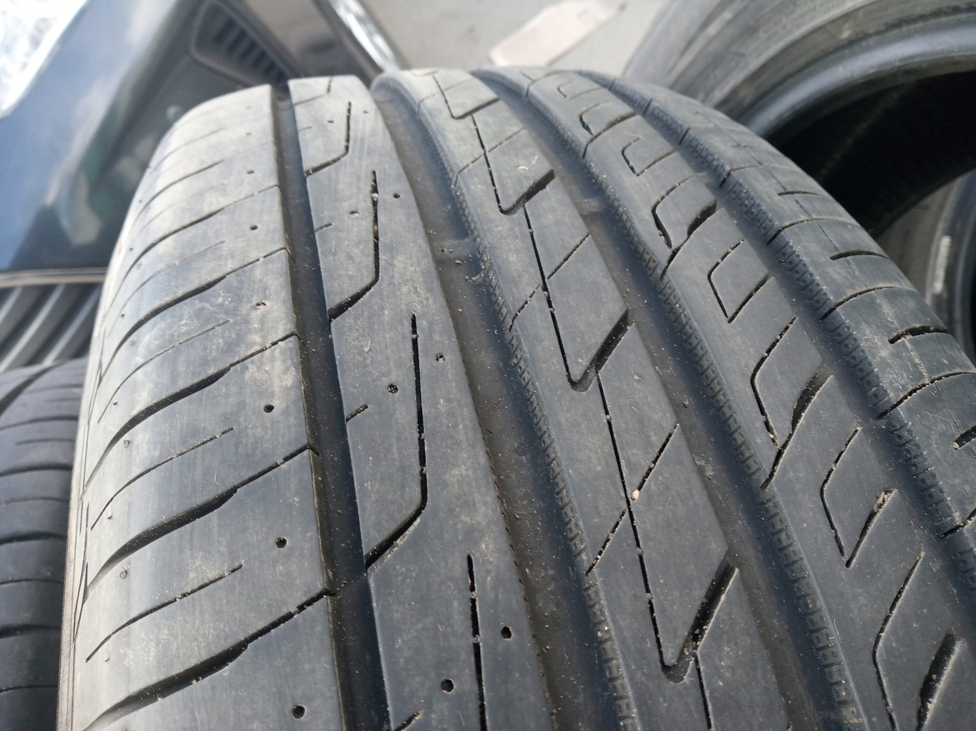 Нитто нт 860. Nitto nt860. Nt860 215/60 r16 95v. Колеса Nitto nt860.