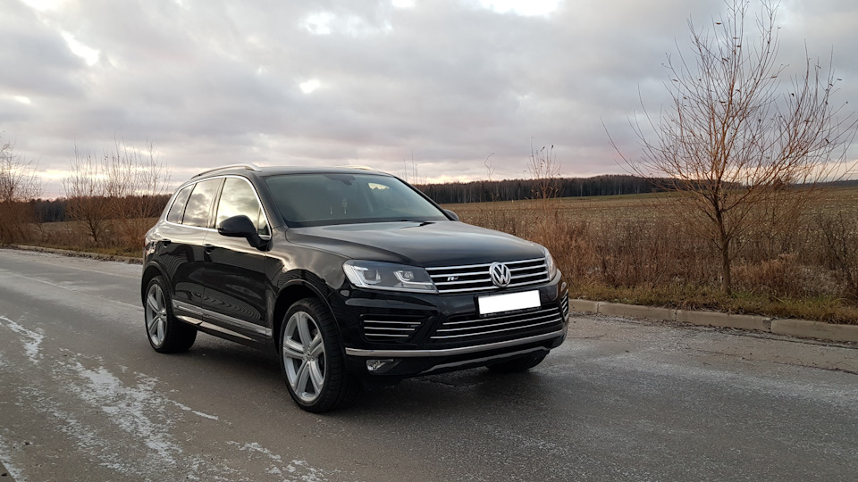 Почему рестайлинговый volkswagen touareg н ф стоит дороже дорестайлинга