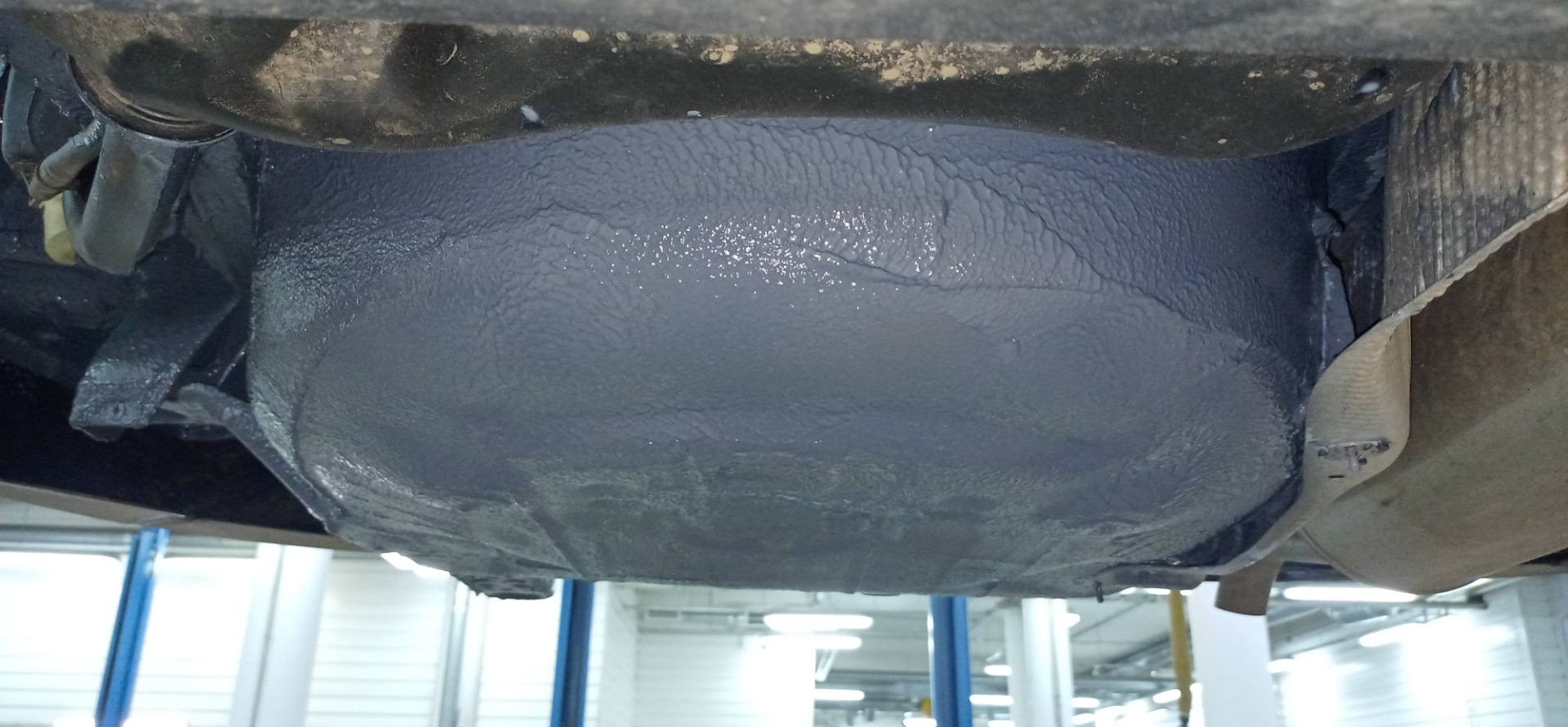 Замена втулок стабилизатора поперечной устойчивости — Honda Airwave, 1 ...