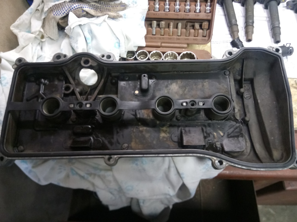 прокладка клапанной крышки тойота авенсис. 6. 8 2007. маслоотделитель клапанной крышки лачетти. прокладка клапанной крышки авенсис 1.