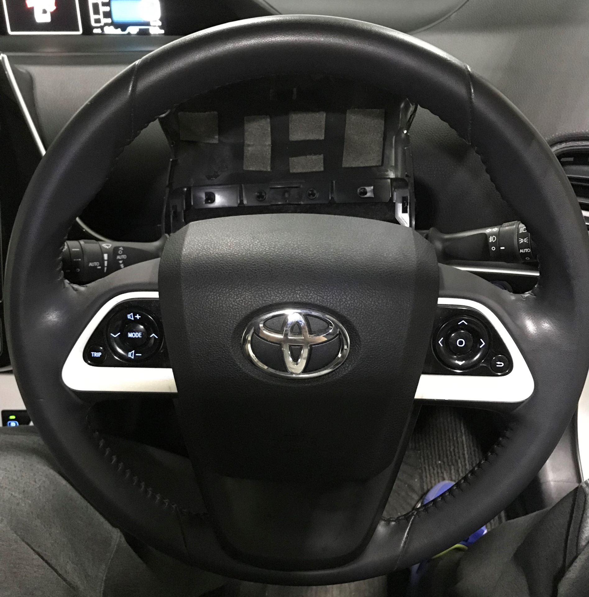 приус снять руль