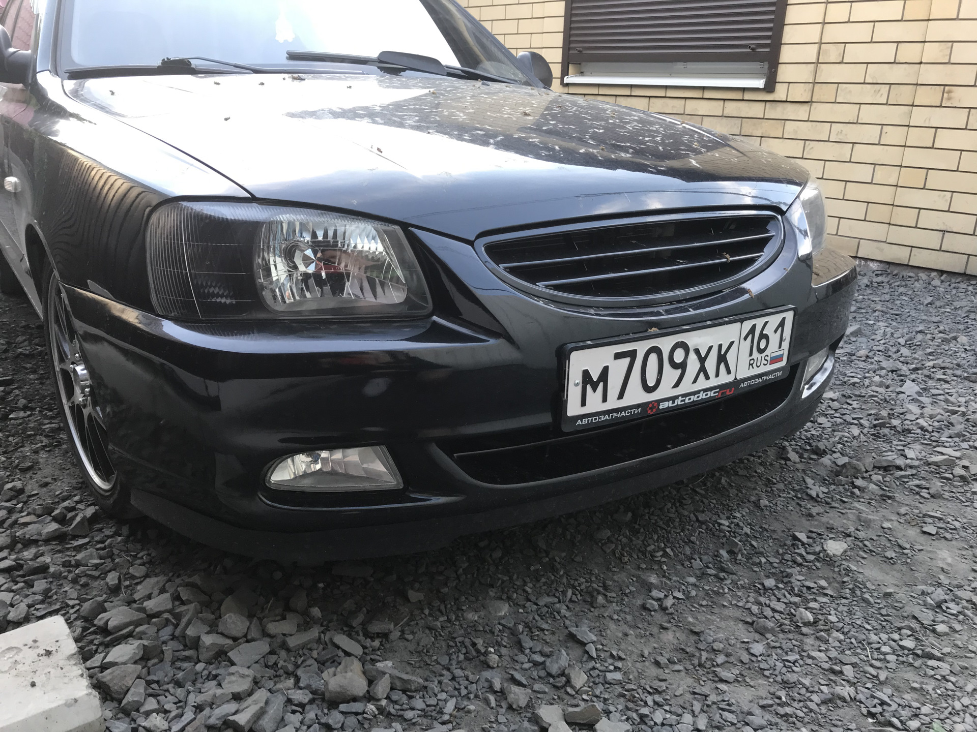 Hyundai Accent решетка 2006