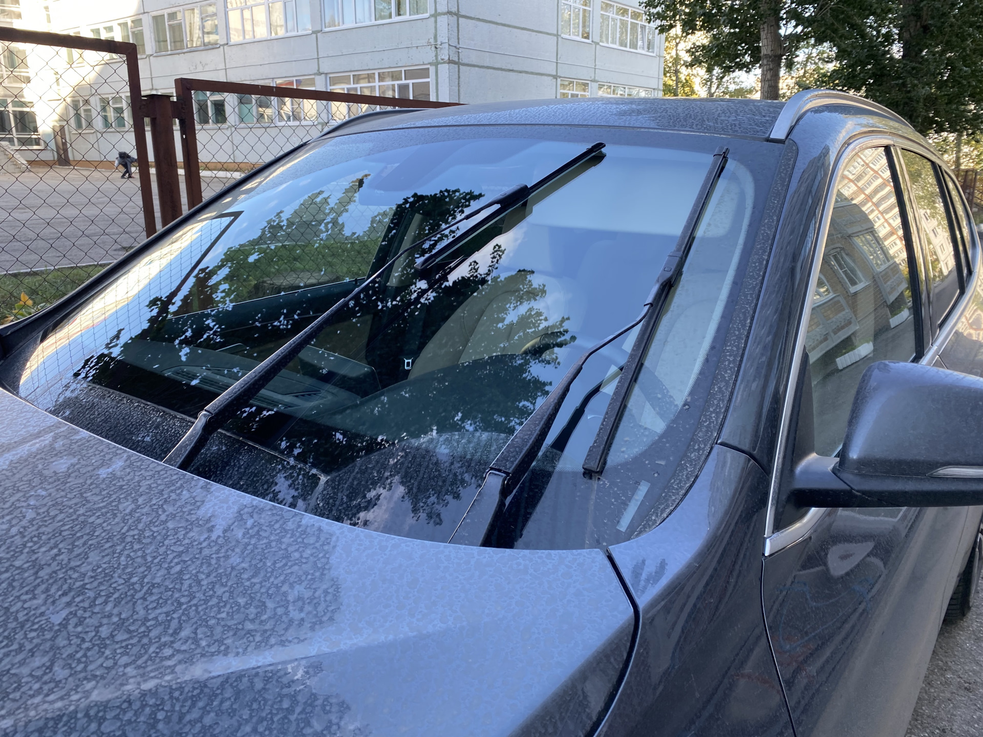 Дворники бмв е65. Дворник на БМВ х7. Дворники на БМВ x4 2019 выпуска. Дворники на БМВ фото. Какие дворники на БМВ x4 2019 года выпуска