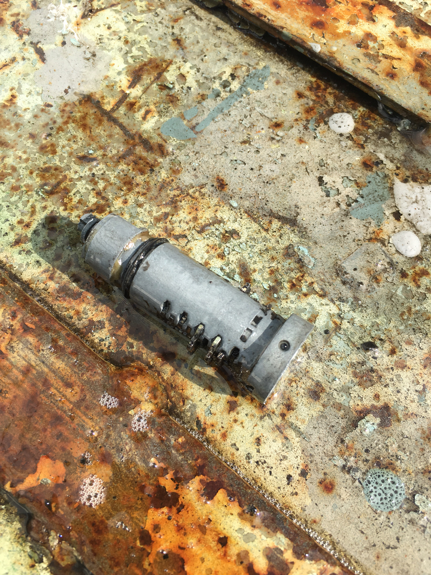 Ремонт личинки замка багажника — Mitsubishi Lancer IX, 2 л, 2006 года ...