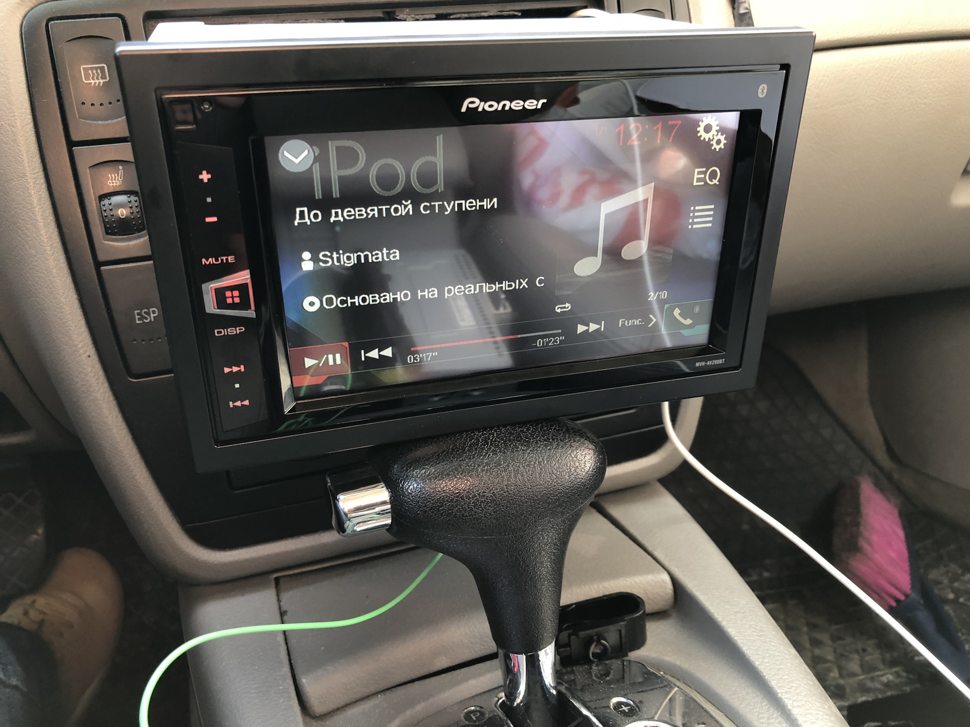 Установка Pioneer MVH AV-290BT и небольшая доработка — Volkswagen Passat  B5, 1,8 л, 2004 года | автозвук | DRIVE2