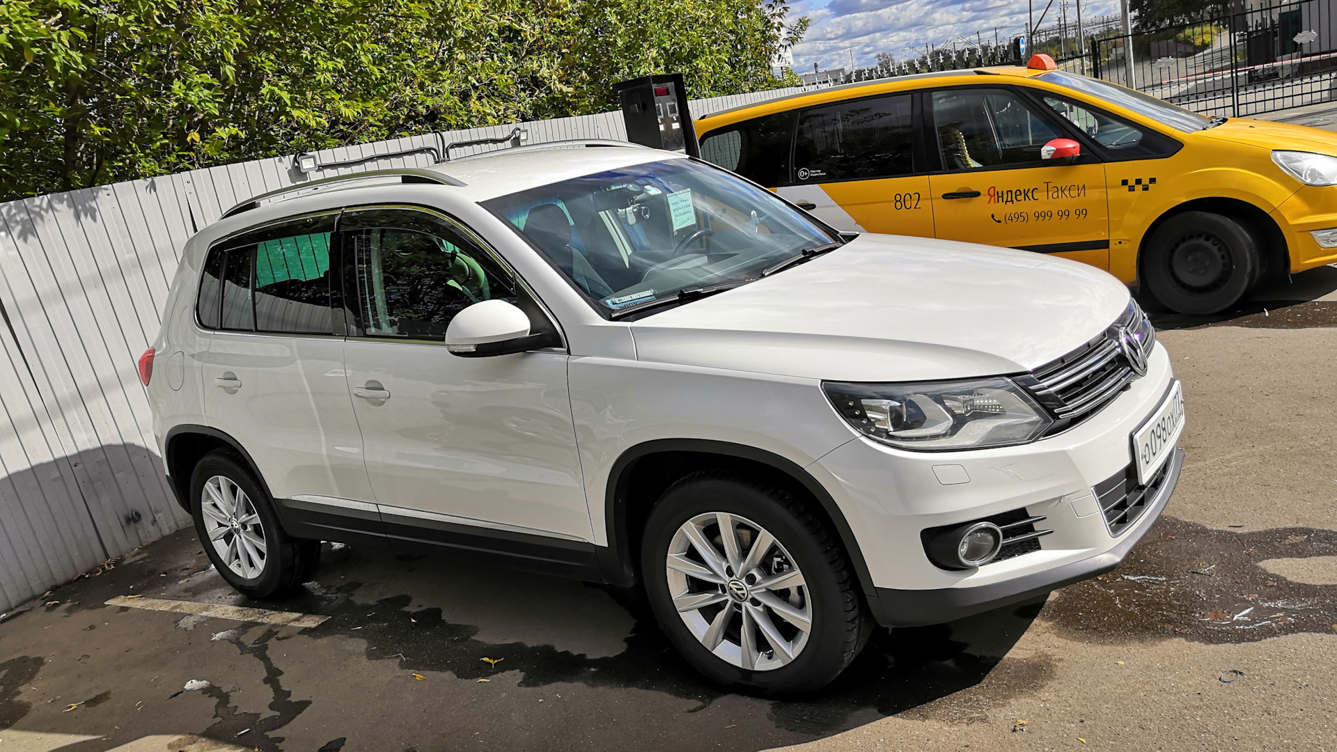 Продать тигуан. Tiguan Turbo 2.0.