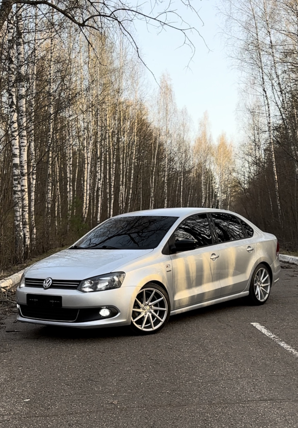 Установка винтовой подвески Та-Техник — Volkswagen Polo Sedan, 1,6 л, 2013  года | тюнинг | DRIVE2