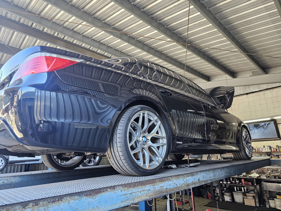 Фото в бортжурнале BMW 5 series (E60)