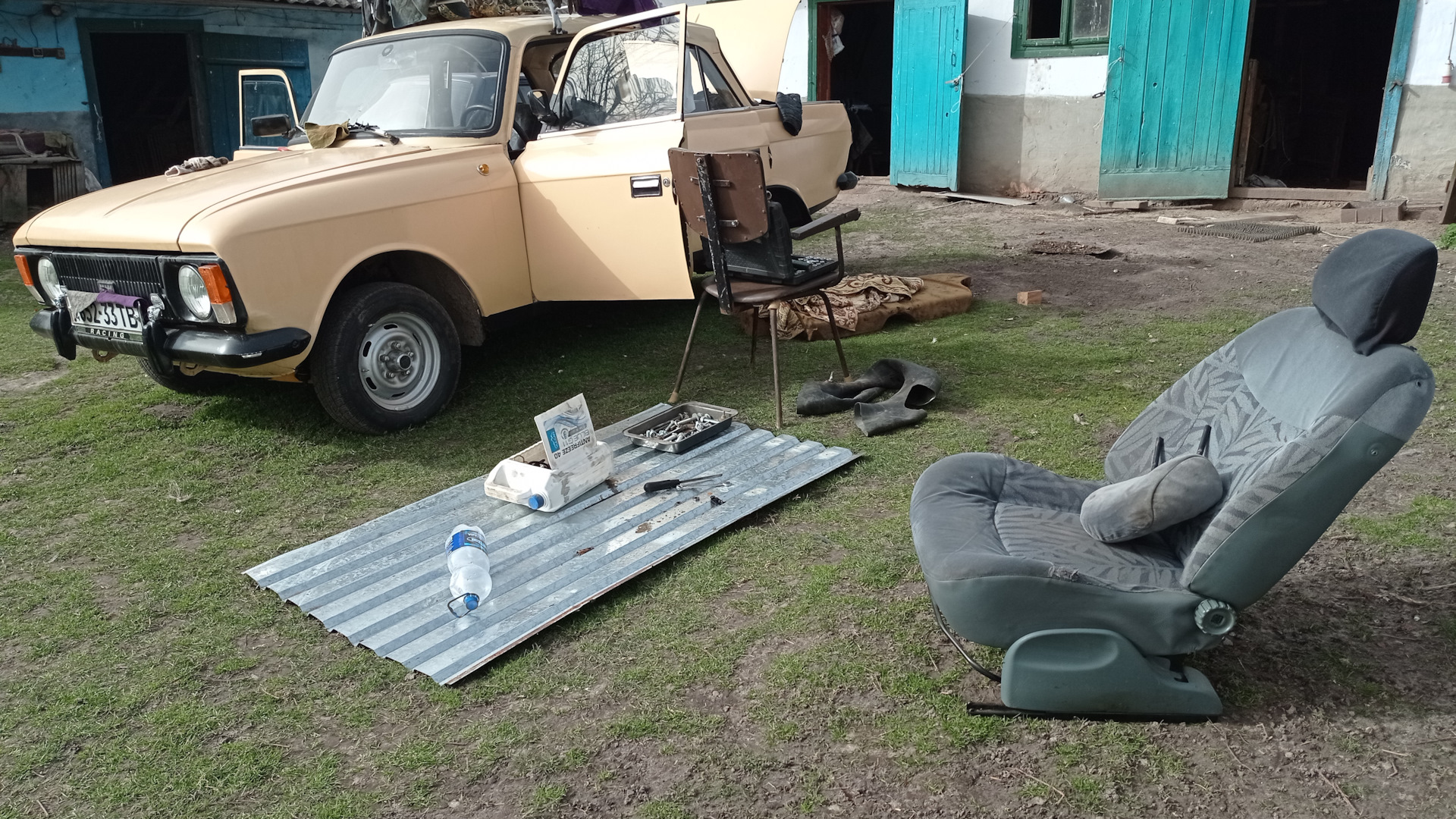 Замена передних сидений на иномарочные. Вид бомба! — ИЖ Москвич 412, 1 ...