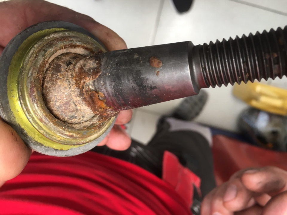 Фото в бортжурнале Cadillac Escalade (3G)