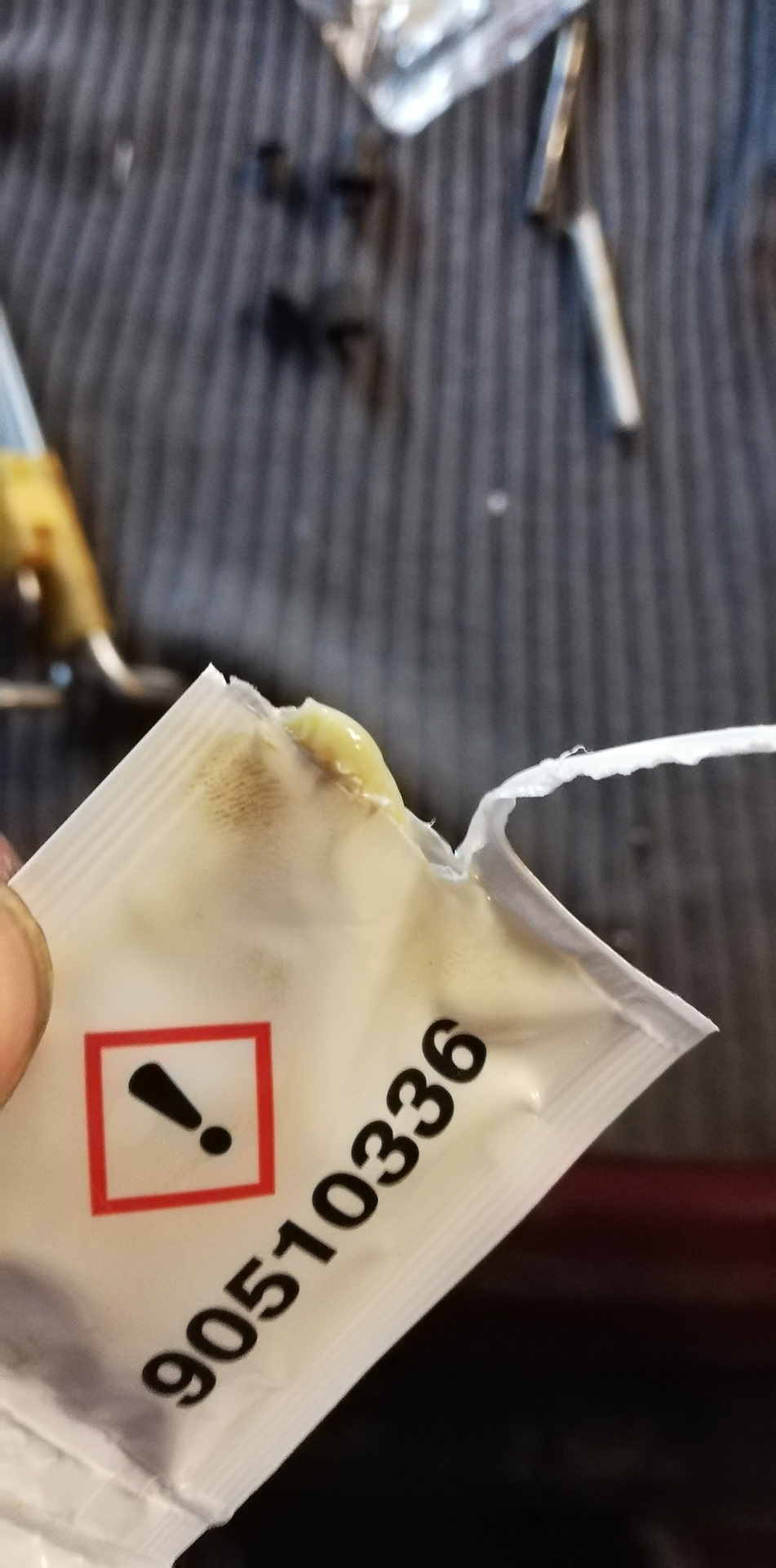 Люфт водительской двери. — Opel Astra G, 1,8 л, 1999 года | своими ...