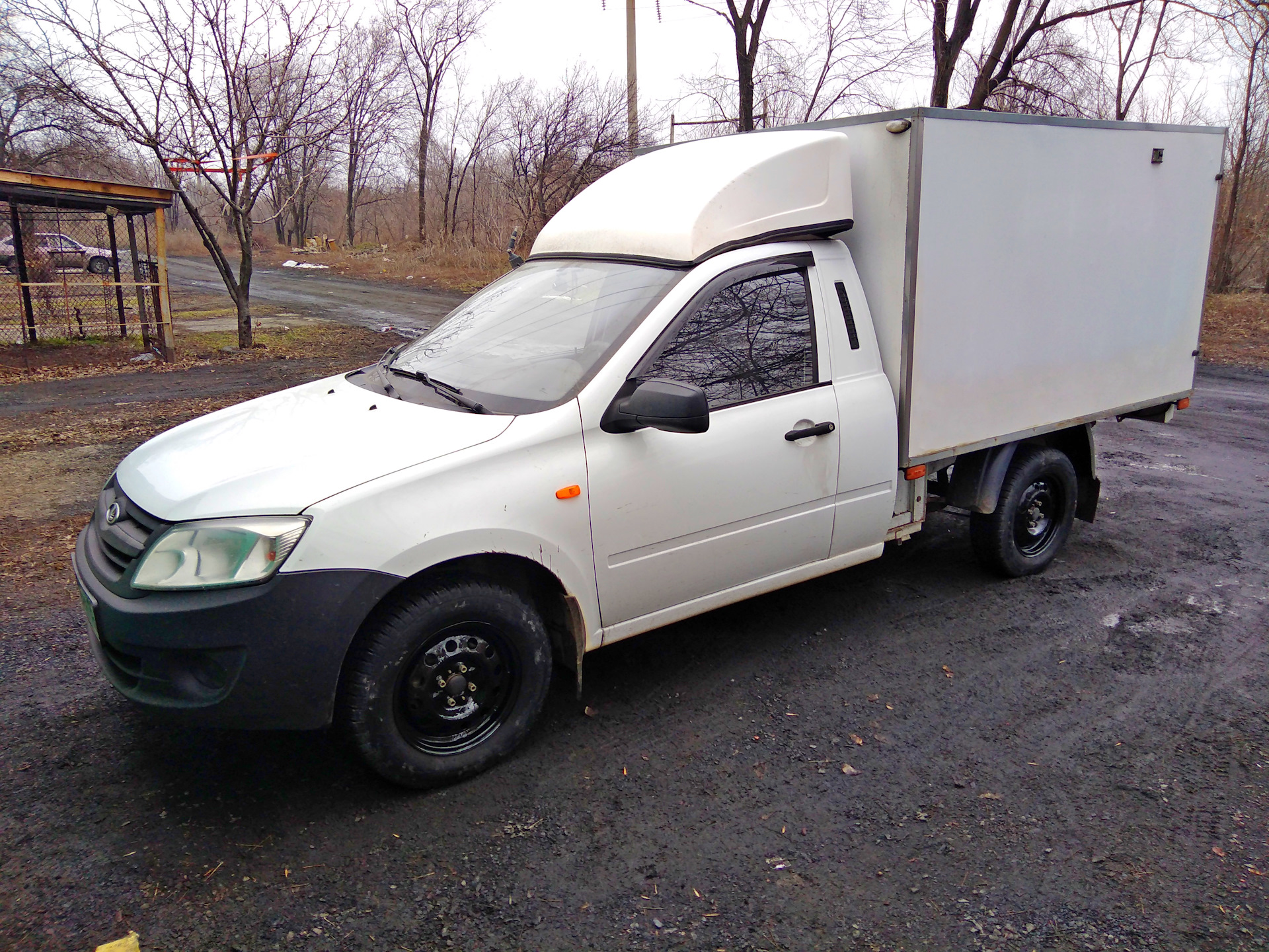 Это самый крутой фургончик ВИС-2349 в России (у него боковой выхлоп!) carakoom.c