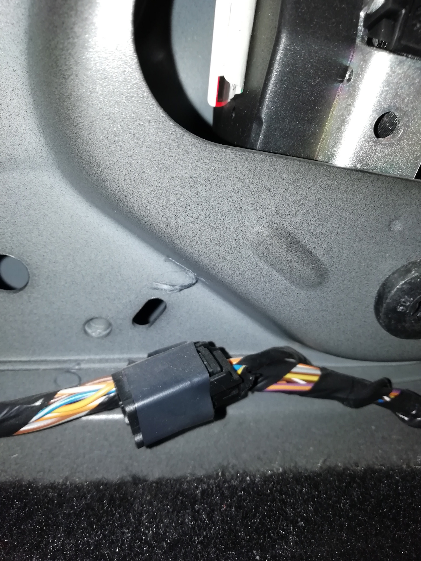 Ford focus 3 разъём obd2. Разъёмы ford fusion под рулем. Focus 2 разъем блока esp. Разъем форд фокус 3. Аудио штекер форд фокус 3 передние.