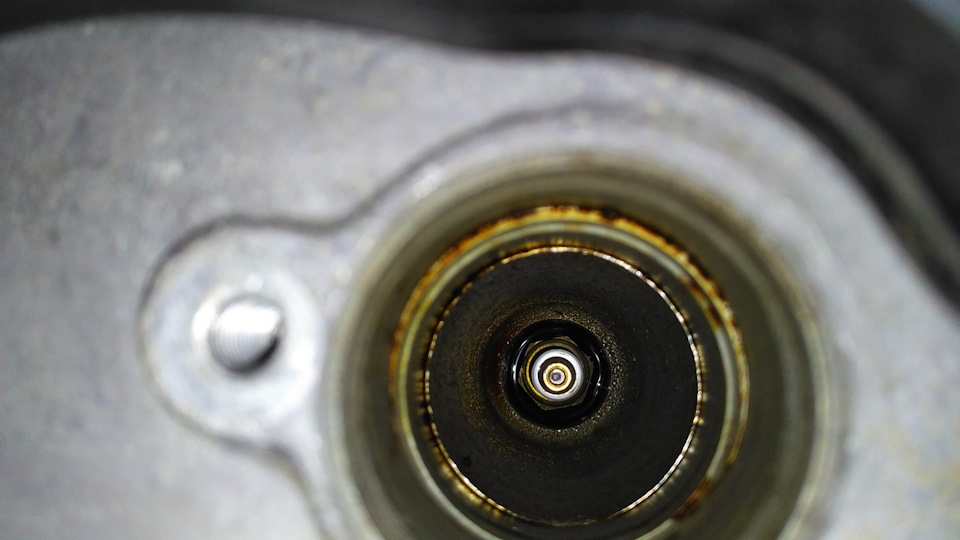 1 — Lada Калина Хэтчбек (1G)