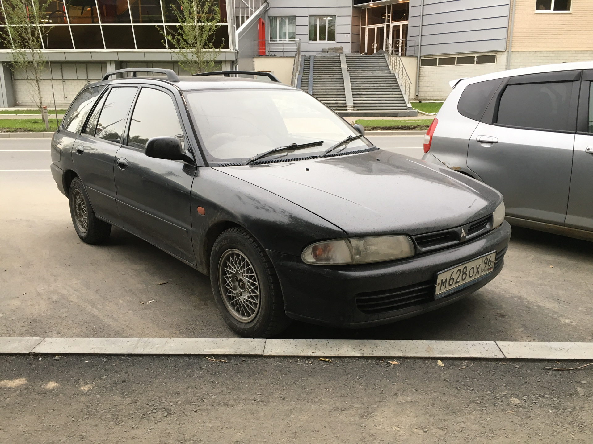 Mitsubishi libero. Мицубиси Либеро. Mitsubishi libero 1994. Mitsubishi libero 4 WD. Мицубиси Либеро 1994.