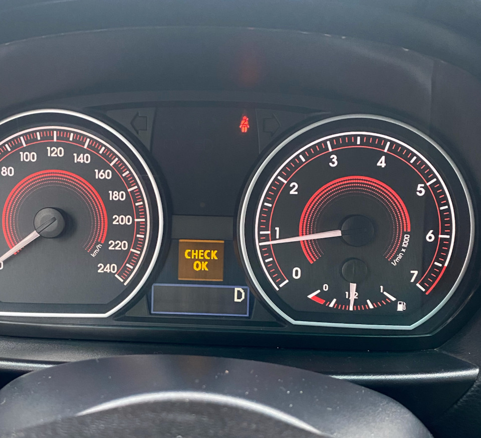 Зимние приколы безрамочных стекол от инженеров BMW. Зимой отказал ...