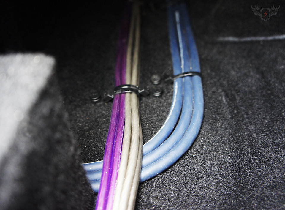 Замена трапеции — Mercedes-Benz 190 (W201), 2 л, 1988 года | своими ...