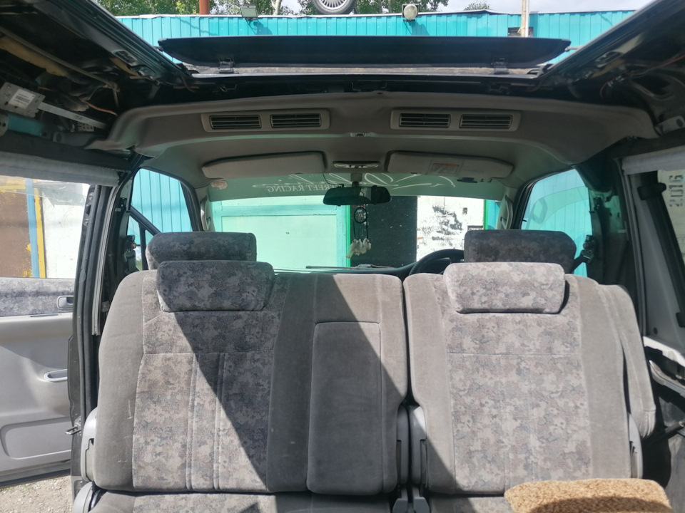 toyota hiace regius 2001 салон