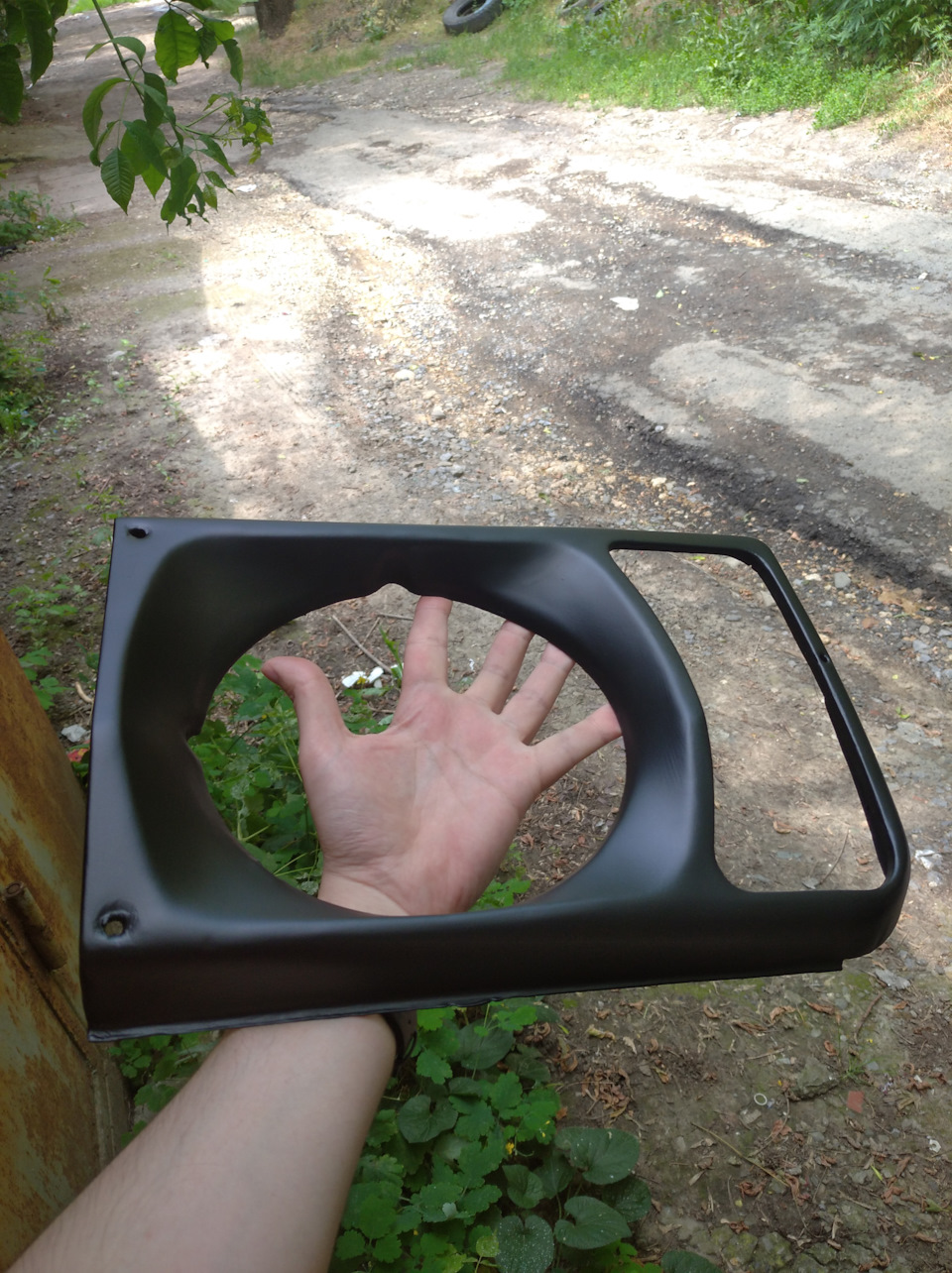 Тестовая покраска радиаторной решетки ИЖика. Начало — ИЖ Москвич 412, 1 ...