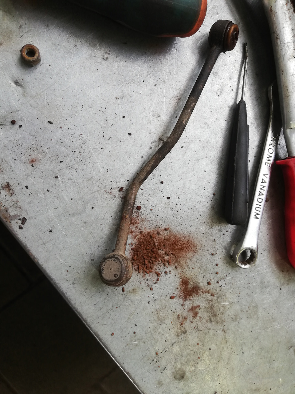 Устранил скрип в подвеске — Audi A8 (D3), 4,2 л, 2005 года | визит на ...