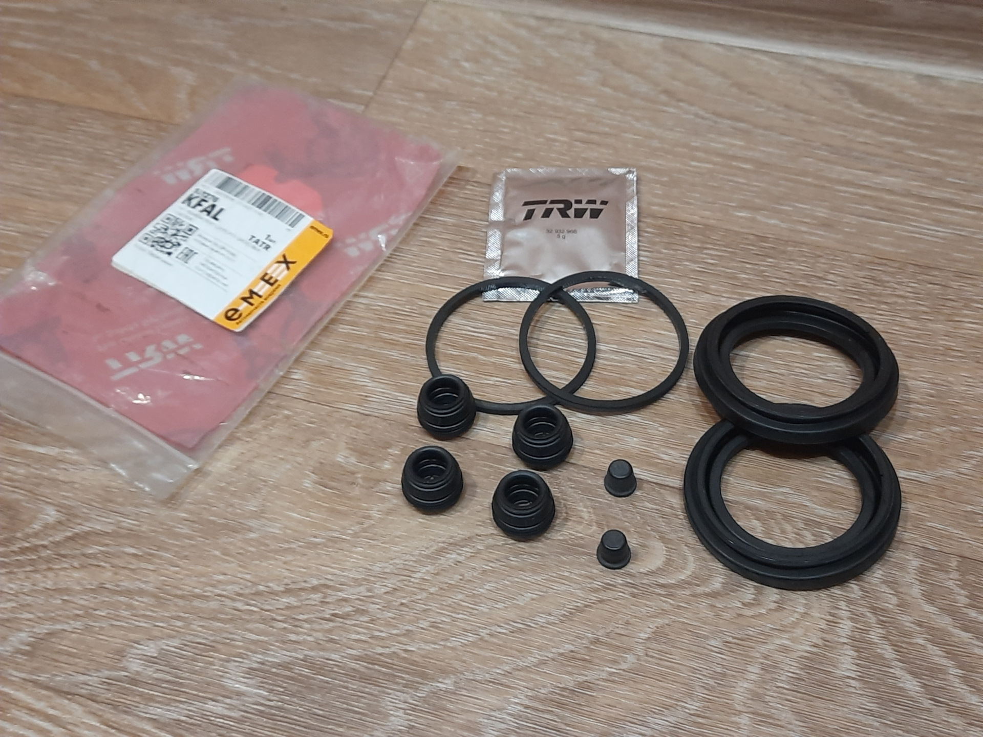 ремкомплект суппортов тойота королла е150. ремкомплект суппорта тойота аурис 2007. ремкомплект заднего суппорта тойота королла 120. ремкомплект заднего суппорта тойота королла 150. ремкомплект заднего суппорта тойота прадо 150.