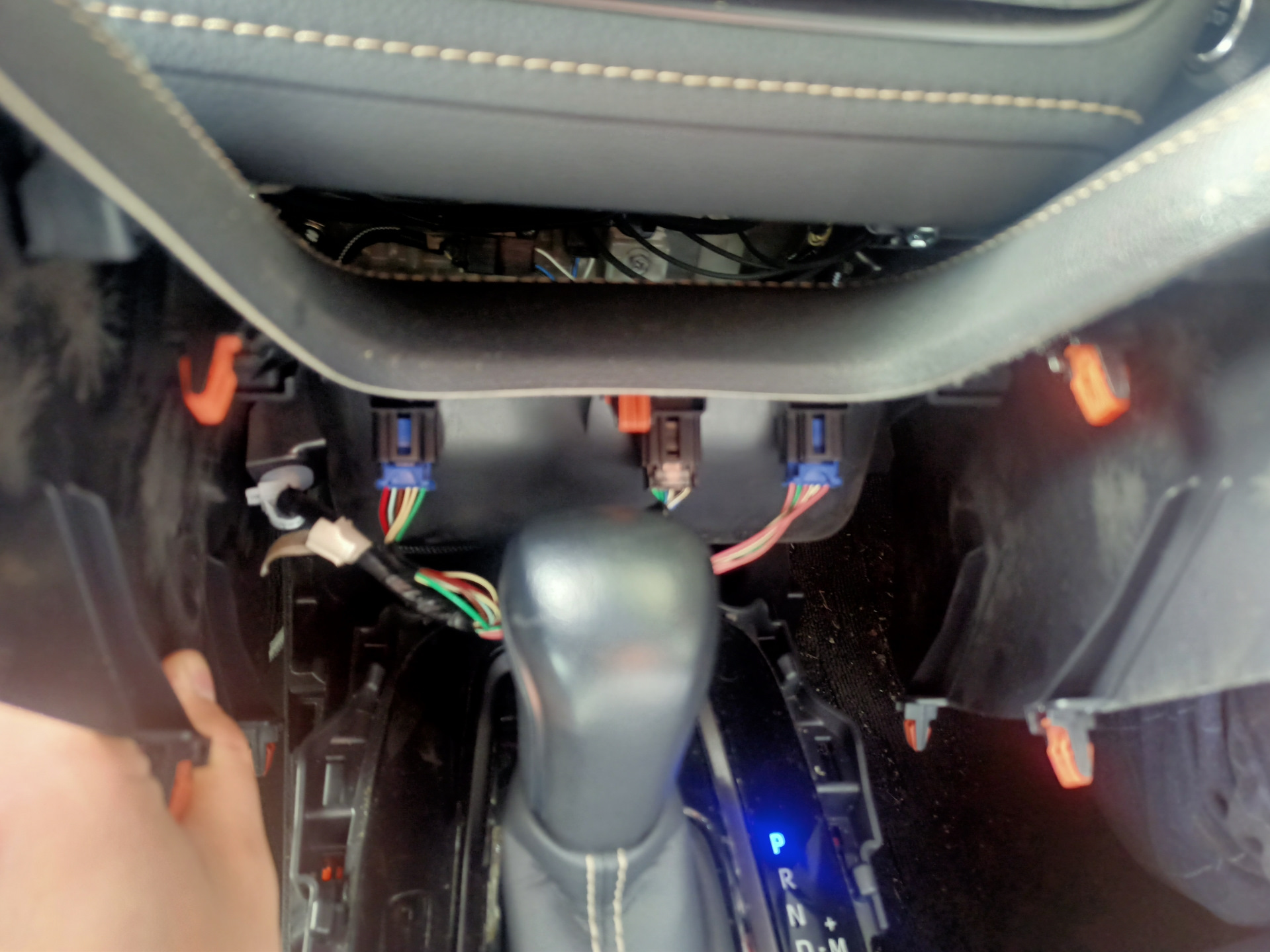 Предохранитель обогрева сидений королла 150 Подогрев сидений. Замена масла . Toyota Avensis II, 2,2 л, 2007 года аксессуар