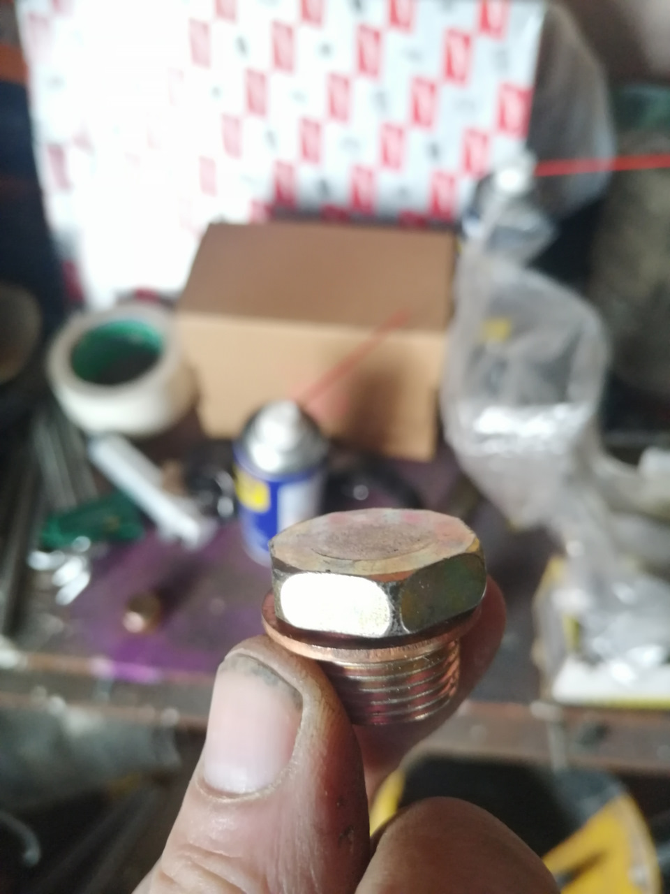 Масло в задний мост — Cadillac SRX (1G), 3,6 л, 2005 года | плановое ТО ...