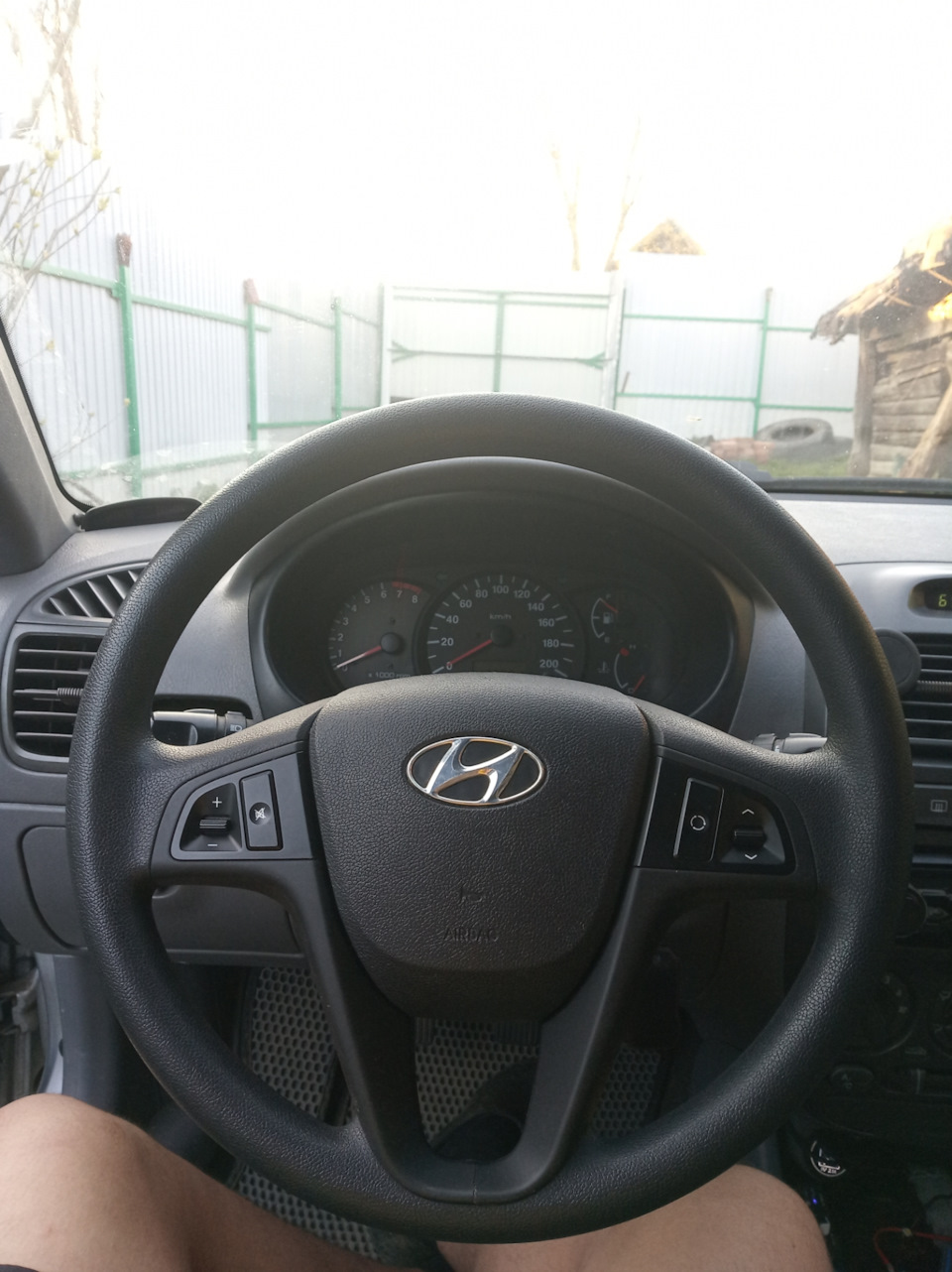 Спортивный руль на Hyundai Accent