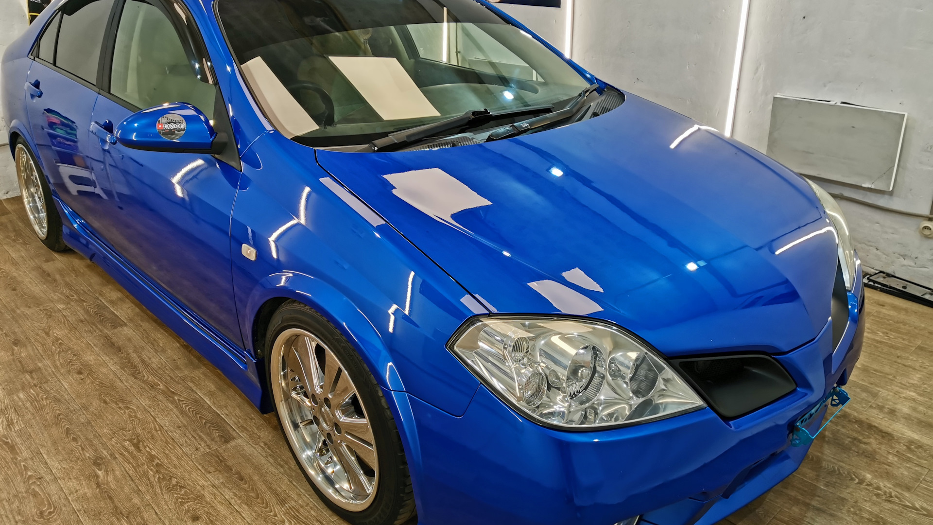 Primera p12 синий. Перевертыш синяя Nissan primera p12. Nissan primera в виниловую пленку. Nissan primera Raptor синий.