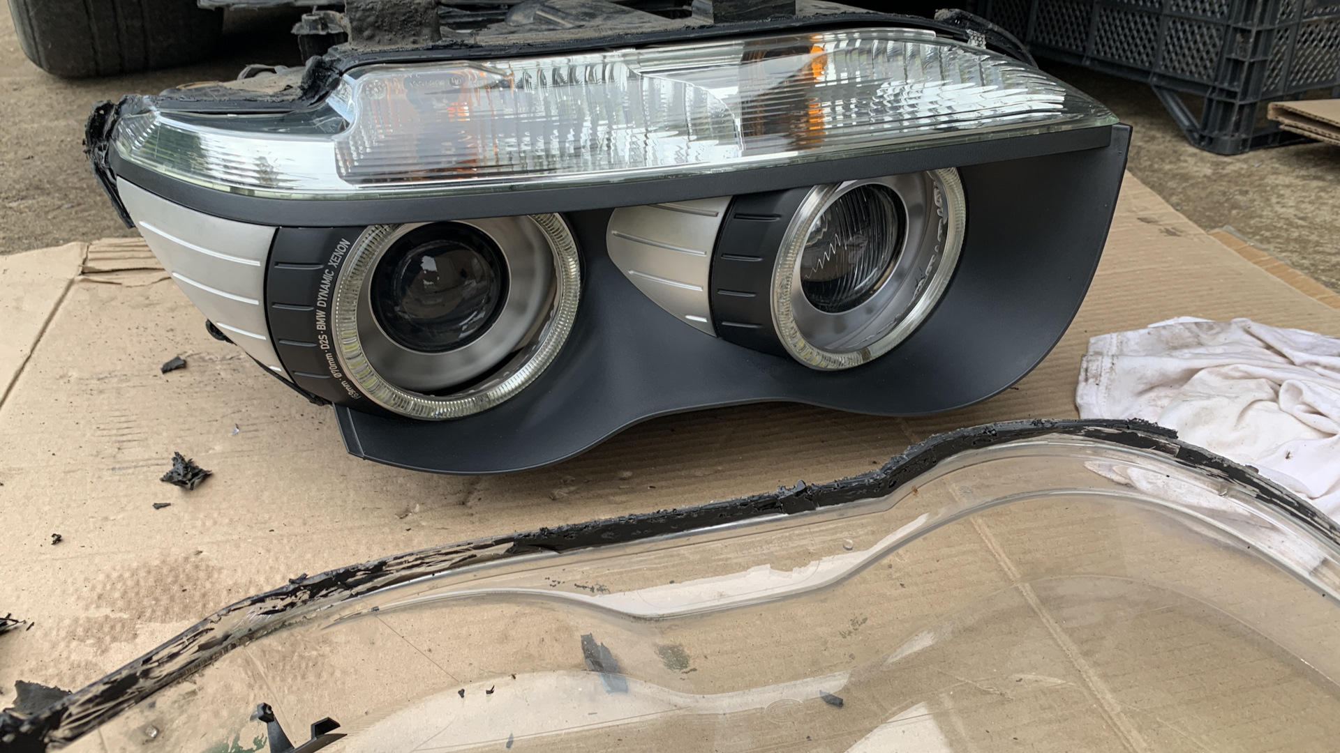 BMW e65 доп ходовые огни и бегающий поворотник — BMW 7 series (E65/E66 ...