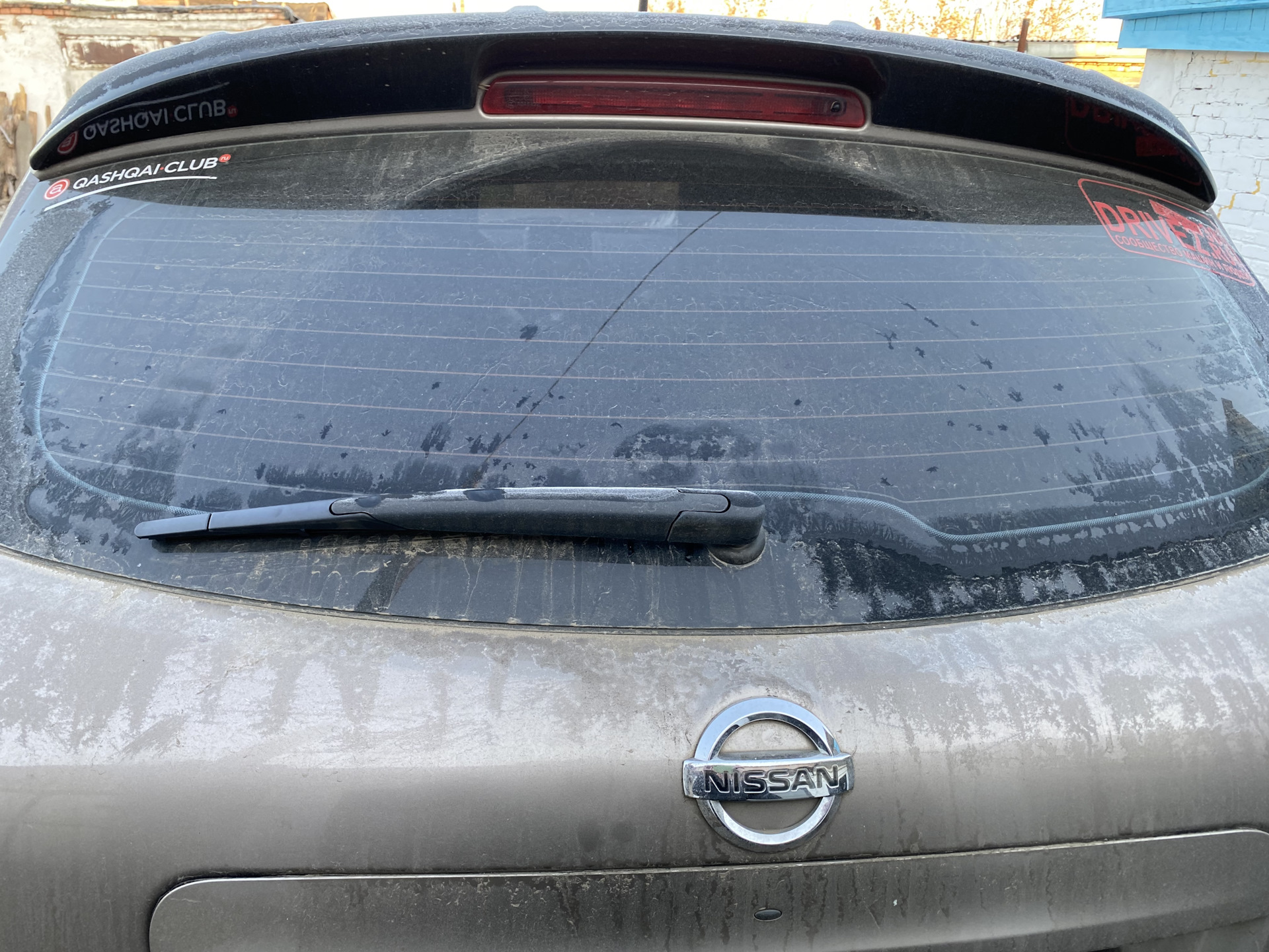 Щётка стеклоочистителя заднего стекла. Ремонт — Nissan Qashqai (1G), 2 ...