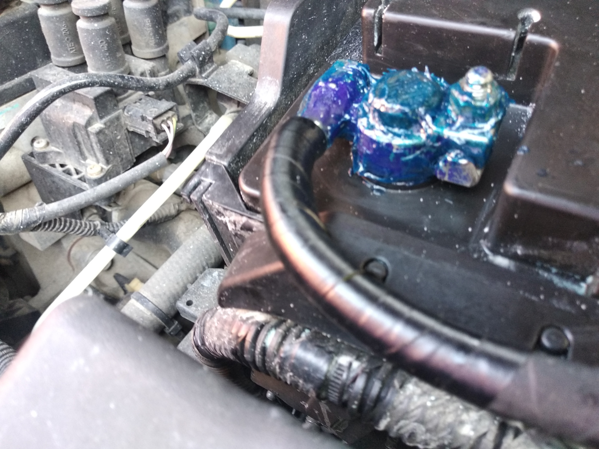 Оп нежданчик … или как почистить клемму аккумулятора — Ford Focus III ...